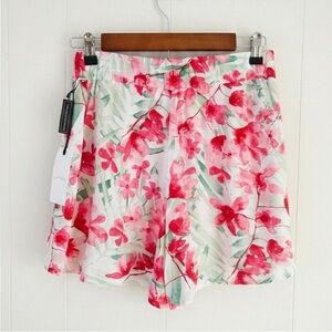 Leith Floral High-Rise Shorts in Pink/White - Size S